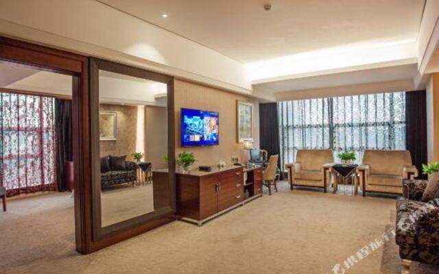 Jinlong Yufeng Hotel