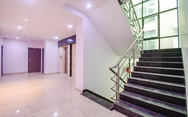 Fabhotel Rani Tower