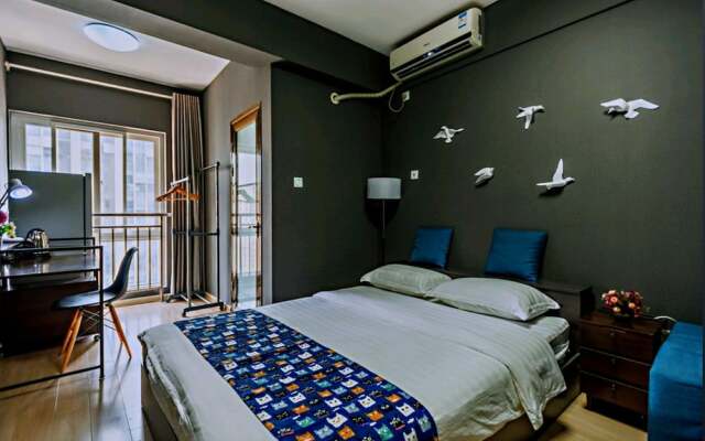 Relaxer View Near History Museum