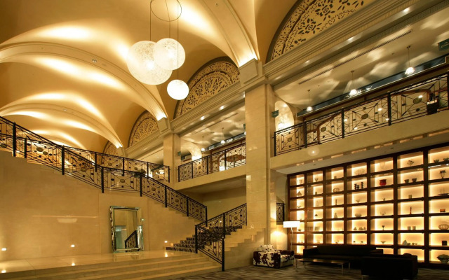 Crystal View Hotel	