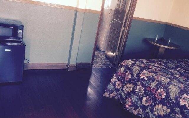Monterey Motel
