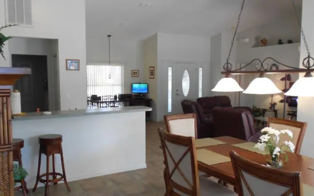 The Family Getaway by Golf Resort Inverness