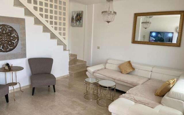 Puerto Rico Big 90 Sqm, 3 bedrooms