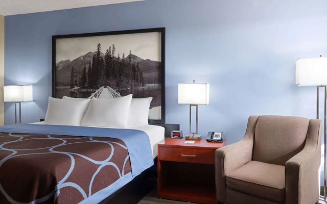 Super 8 by Wyndham Sherwood Park/Edmonton Area
