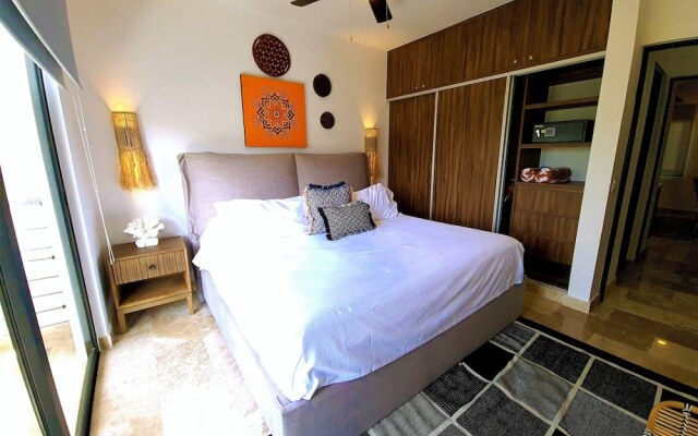 Bahay By Riviera Rentals