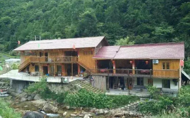 Ruoliao Cuckoo Pottery House