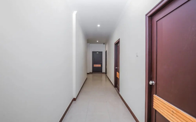 OYO 14892 Hotel Tourista