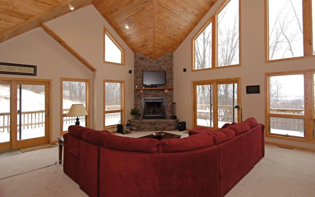 On-A-Whim - 5 Br Home