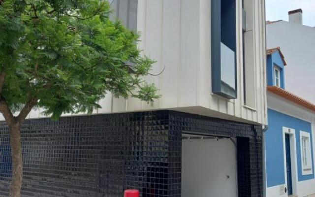 Casa Aveiro Modern House