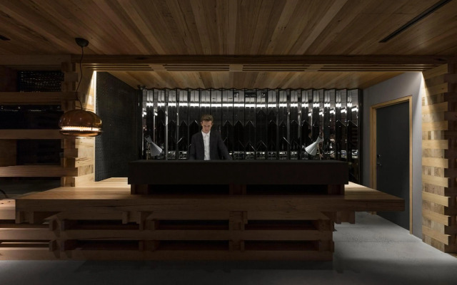 Ovolo Nishi