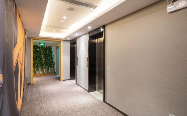 Yuefeng Hotel (Guangzhou Panyu Shiqiao Aoyuan Plaza)