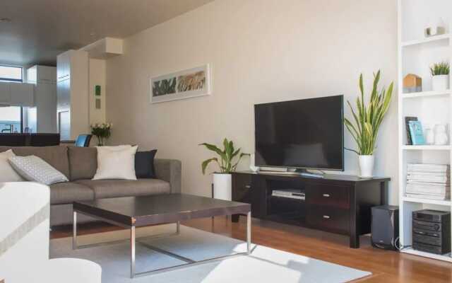 Stylish 2 Bedroom Townhouse in Heart of Ponsonby