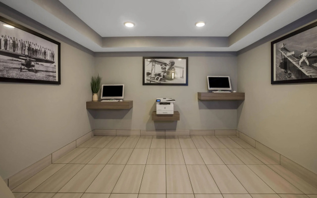 Hotel 28 Boise Airport, an Ascend Collection Hotel