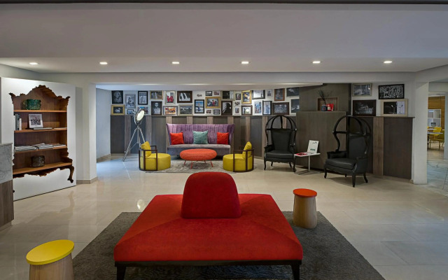 Maison Fahrenheit Hotel