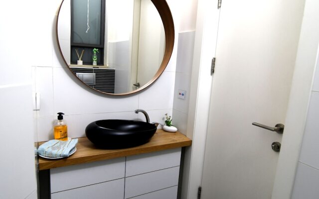 Stunning Guest Suite In Stunning Village
