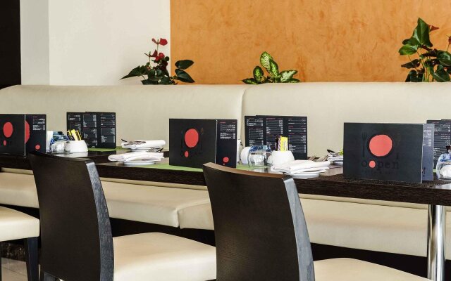 ibis Muscat