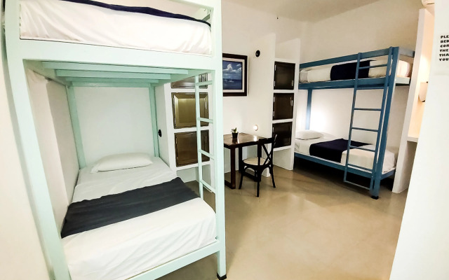 Hostal Lezzoto 2.5 Beach - Hostel