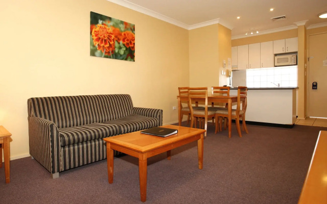 Maclin Lodge Motel
