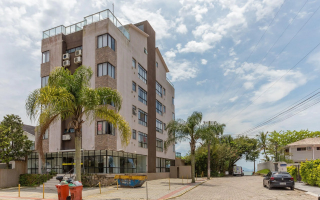 Apto elegante com piscina frente mar JBM304