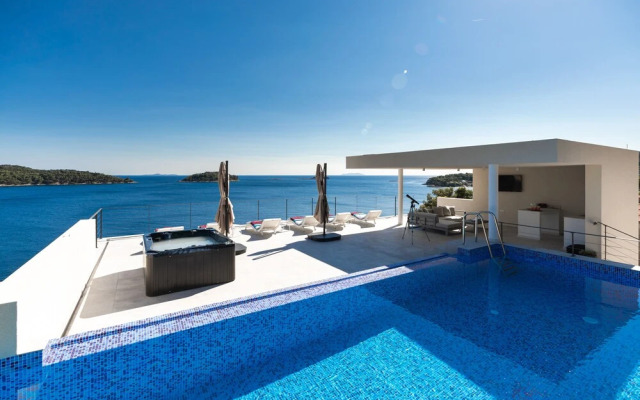 Villa Desire