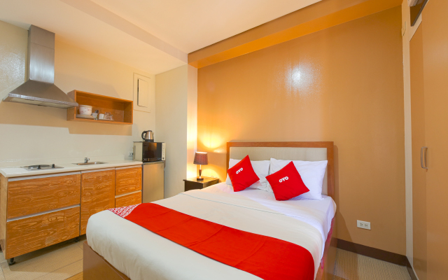 OYO 769 Poblacion Suites Polaris