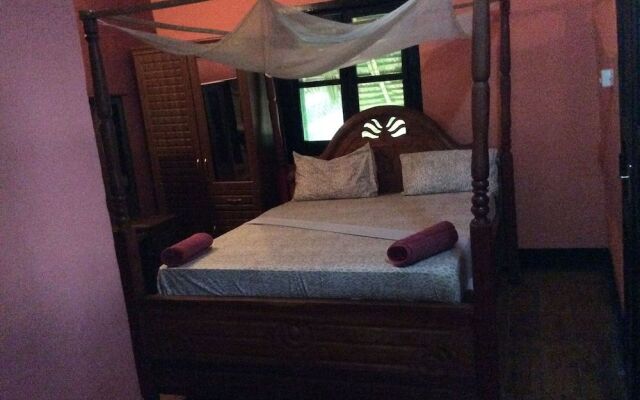 Kajibange bar and guesthouse
