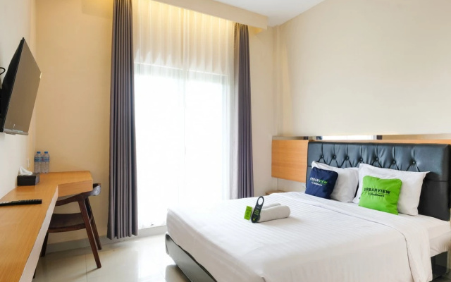 Urbanview near Sunrise Mall Mojokerto – Guest Rooms – Mojokerto