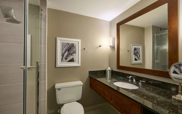 DoubleTree by Hilton Minneapolis Airport, MN