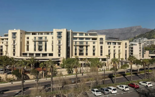 Protea Hotel by Marriott Cape Town Waterfront Breakwater Lodge