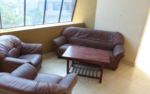 Mount Lanka Hotel & Suites