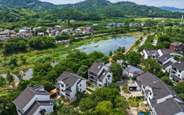 Anji Creek, Starry Sky Swimming Pool, Parent Child Vacation Villa Luxury Creek Stay – Outside – Huzhou