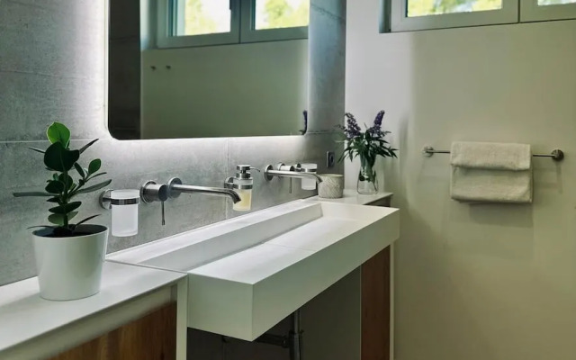 Homely Basel Airport