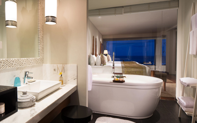 Samabe Bali Suites & Villas