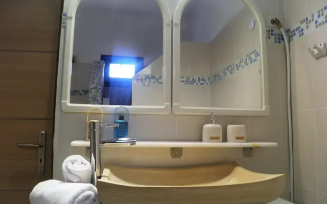 Santorini Traditional Suites