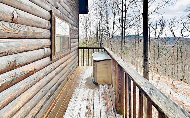 A Birds Song - 2 Br Cabin