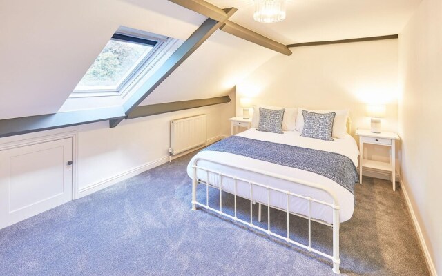 Host Stay The Captain s Loft