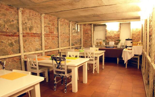 Hostel Lavele