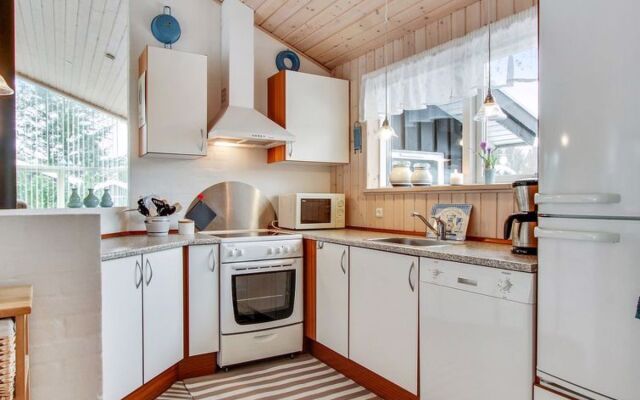 "Sylvia" - 2.3km from the sea in NW Jutland