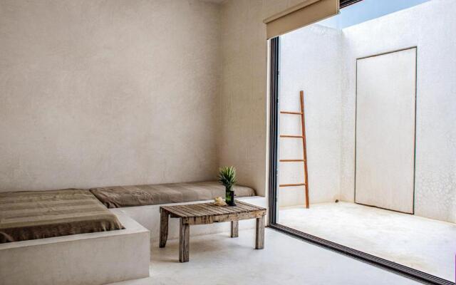 Villa in La Veleta for 16 guests