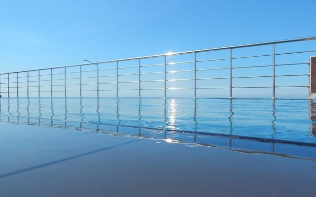 Sea View Apartment