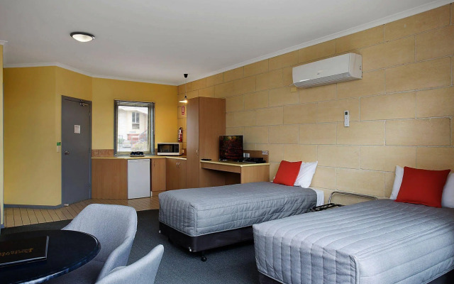 Portside Motel