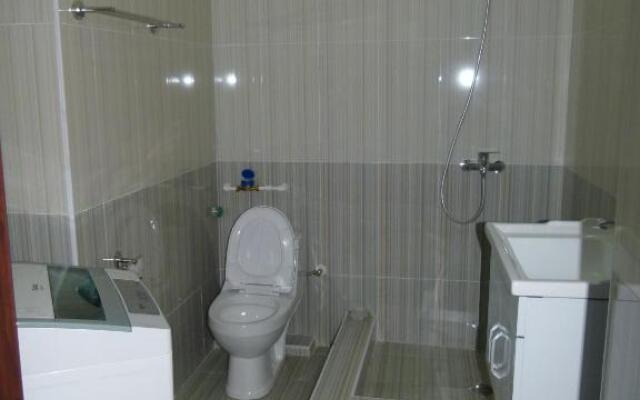 2 Bedroom Flat on Kalaubani