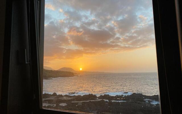 Modern sea front apartment in Garachico I