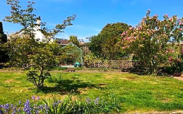 Hartree Guest House