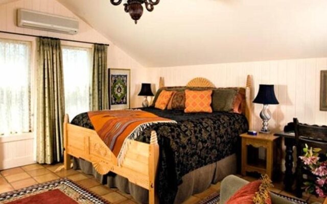 Four Kachinas Bed & Breakfast Inn