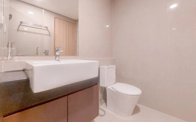 Spacious And Nice 2Br At Bintaro Embarcadero Apartment