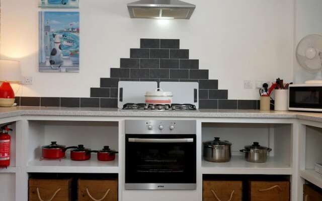Great House for Large Groups, Lots of Space and Large Garden