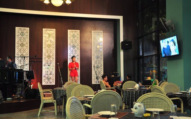 Ton Koon Hotel