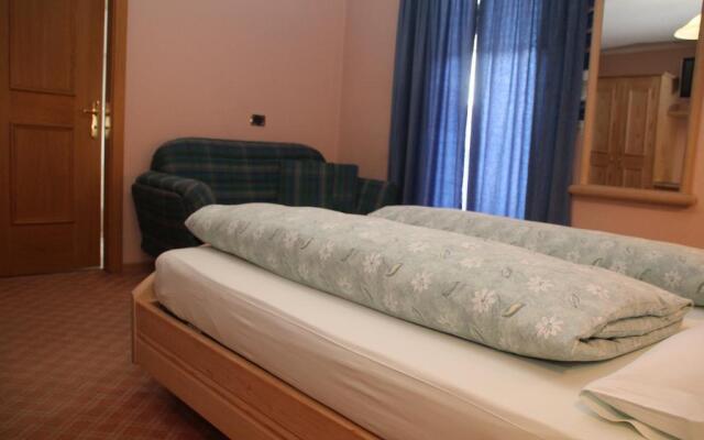 Hotel Caravasc