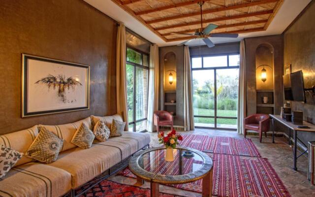 Villa avec piscine privée et Golf